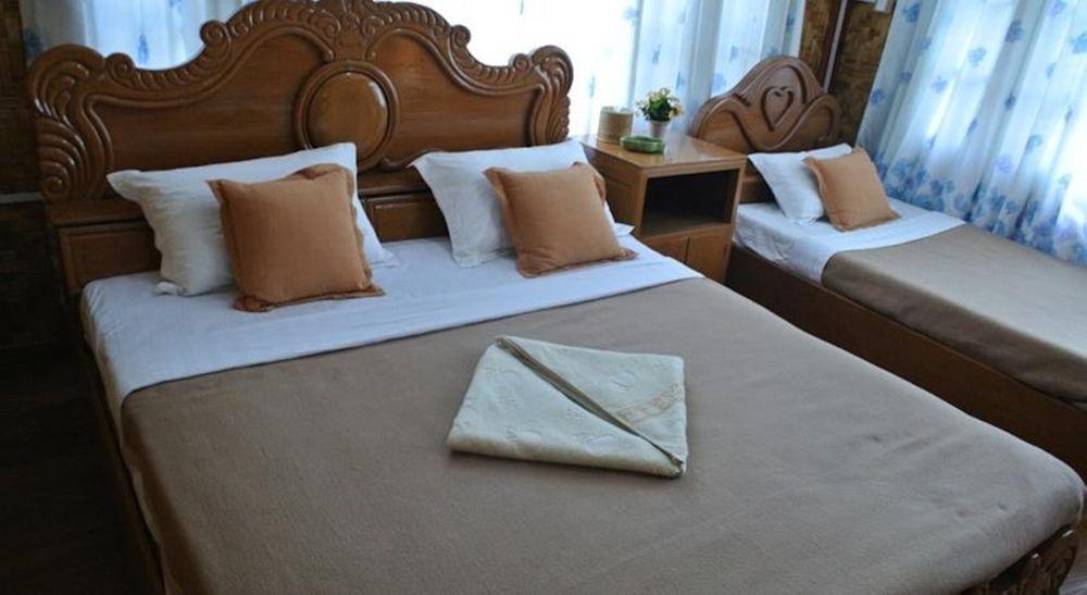 Bright Hotel Науншве Екстер'єр фото