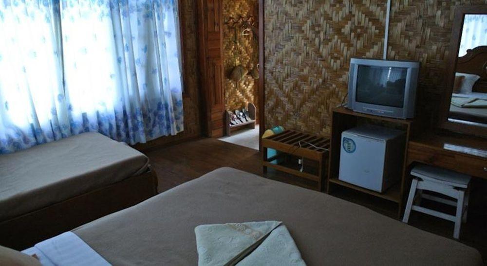 Bright Hotel Науншве Екстер'єр фото