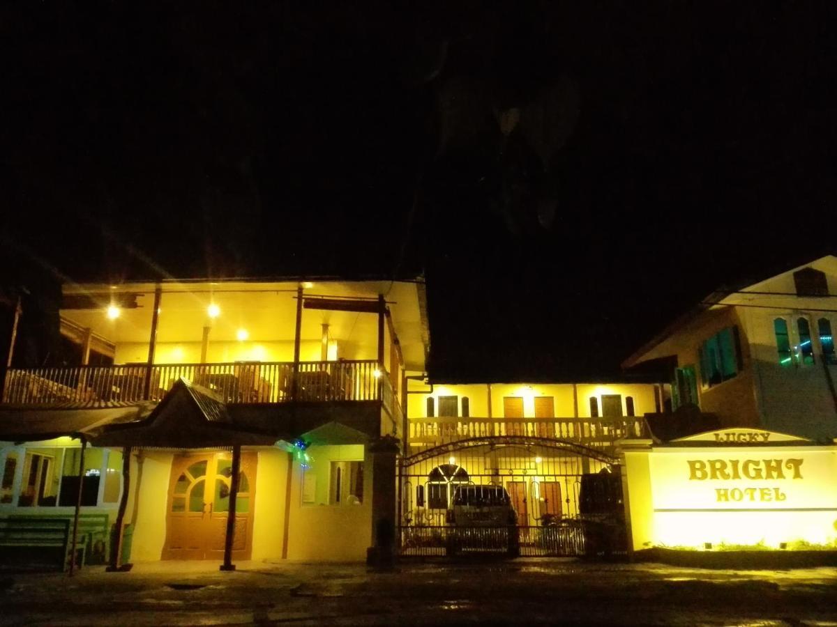 Bright Hotel Науншве Екстер'єр фото